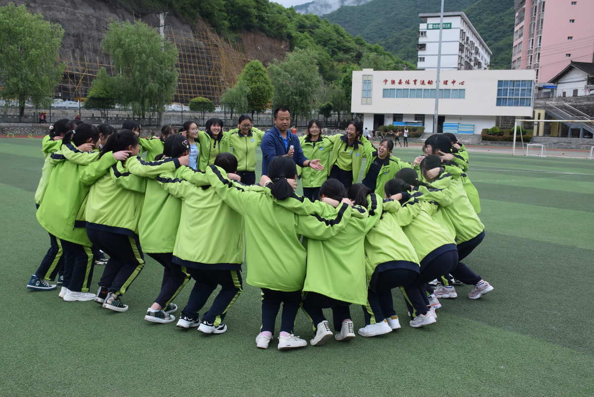 集体游戏_集体游戏室外_集体游戏大全和游戏规则