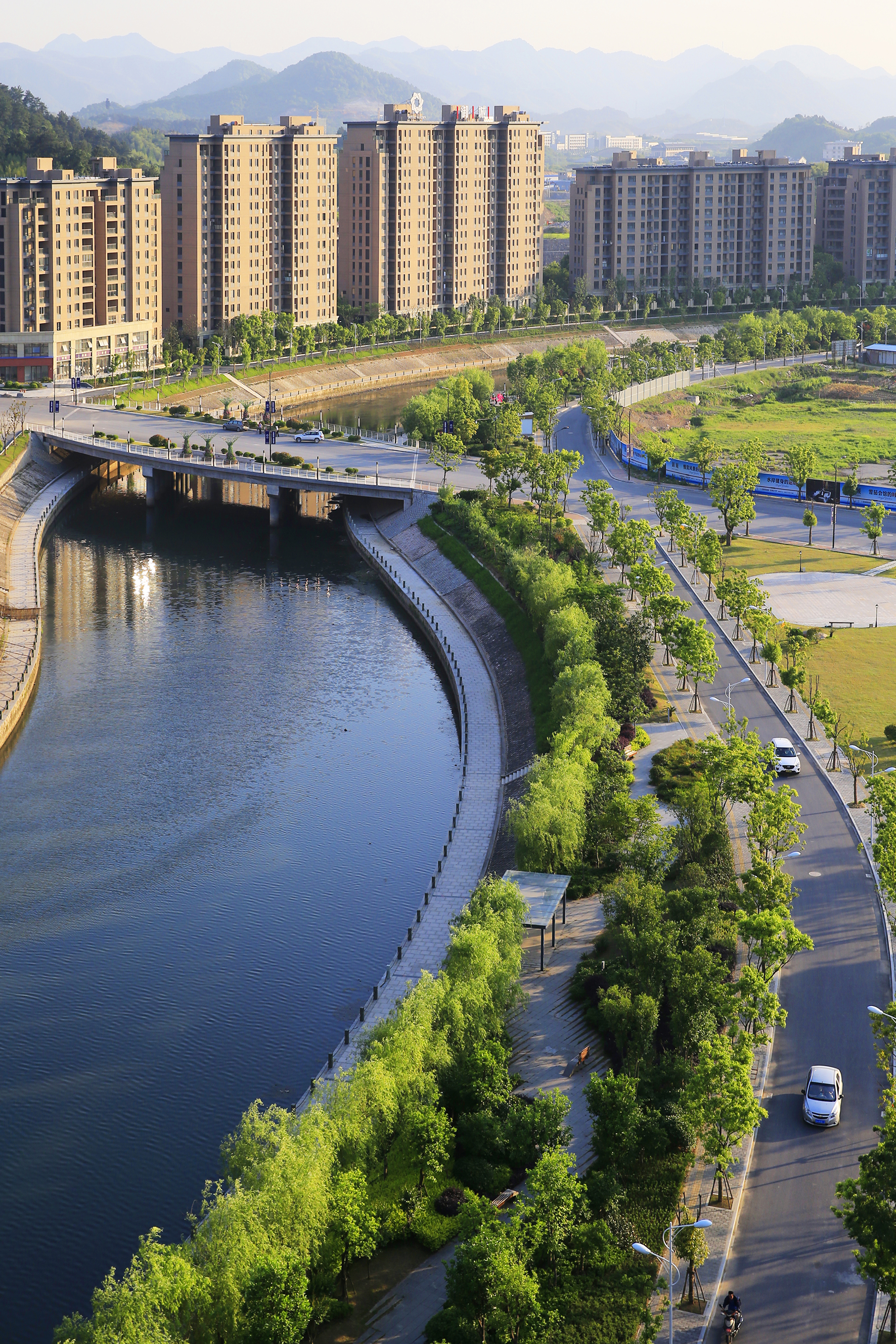 模拟建造城市游戏_建造城市游戏破解版_建造城市的游戏