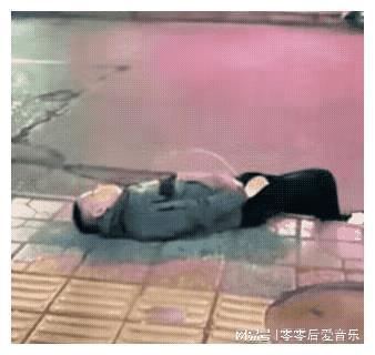 手机fps游戏 笑话_fps手机游戏_手机玩fps不是搞笑吗