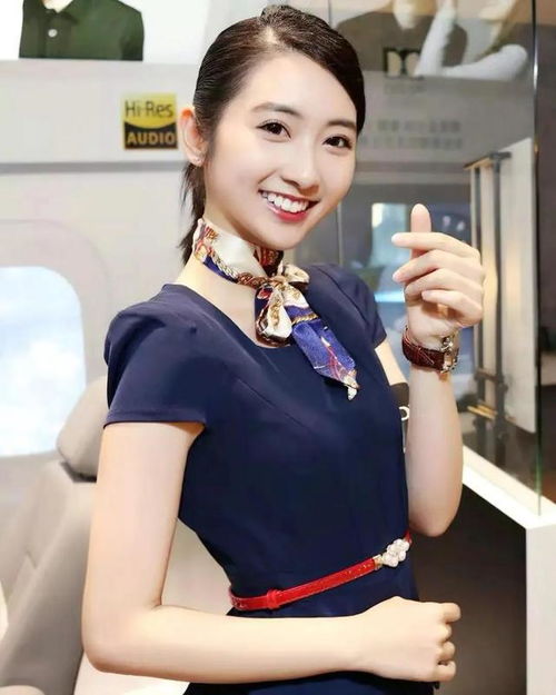 安珀的空姐梦希望高飞 